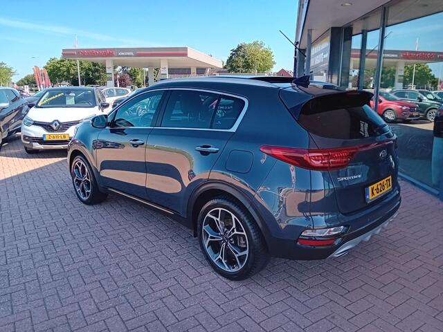 KIA SPORTAGE 1.6 T-GDI GT-Line Automaat, Airco(automatisch),Panorama schuifdak, Multimediasysteem, Carplay/Android auto, Navigatie, Parkeersensoren, Camera, Stoelverwarming, Stuurwiel verwarmd, Cruise control, Keyless, etc, etc, Zeer mooie auto, Dealer onderhouden, Ki