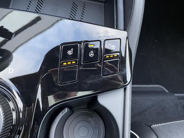 KIA SPORTAGE 1.6 T-GDi Plug-in Hybrid AWD GT-Line Kia Sportage 1.6 T-GDi Plug-in Hybrid GT-Line | NIEUWE VOORRAAD SNEL LEVERBAAR! | | Trekhaak | Panoramadak | Stoel/Stuurwielverwarming | Elekt. bedienbare Kofferbak | Apple Carplay / Android auto |