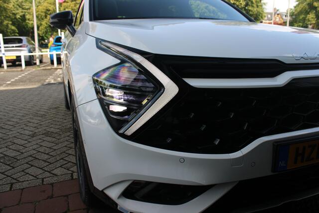 KIA SPORTAGE 1.6 T-GDi Plug-in Hybrid AWD GT-Line | PANORAMISCH SCHUIF / KANTELDAK | 360° CAMERA | 19"GT-LINE VELGEN | ZWARTE HEMELBEKLEDING | MATRIX LED KOPLAMPEN | INTELLIGENT KOPLAMPSYSTEEM (FLS)| TRIPLE ZONE CLIMATE CONTROL | LEDERENBEKLEDING | STOEL VERWARMING/ V