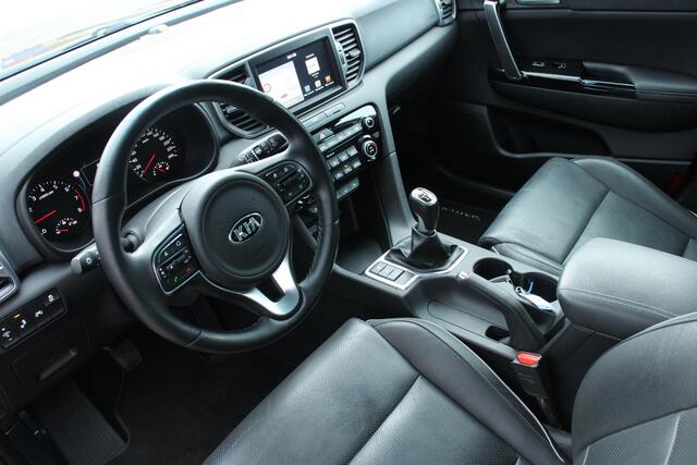 KIA SPORTAGE 1.6 GDI ExecutiveLine LEER, NAVI, TREKHAAK, WINTERPAKKET