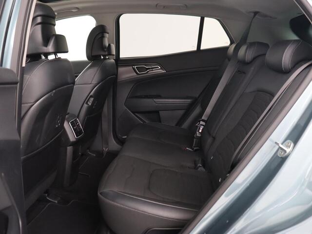 KIA SPORTAGE 1.6 T-GDi Plug-in Hybrid AWD DynamicPlusLine | Panoramadak | Stoel & stuurverwarming | Camera | Adaptive cruise | Achterbankverwarming | Keyless | Carplay | Navigatie