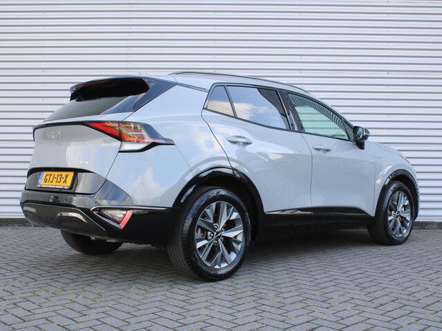 KIA SPORTAGE 1.6 T-GDi Hybrid Dark Edition | Stuur-/stoelverwarming v+a | Elek. stoelverstelling | Cruise adapt. | Camera | 18" LM |
