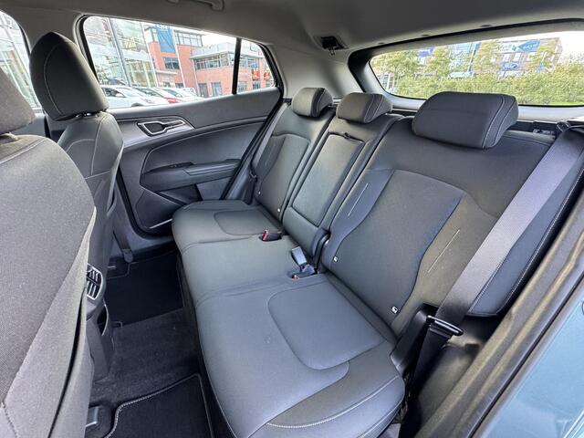 KIA SPORTAGE 1.6 T-GDi MHEV ComfortLine | Trekhaak | Eerste Eigenaar | Apple Carplay/ Android Auto | Navigatie | Enz...