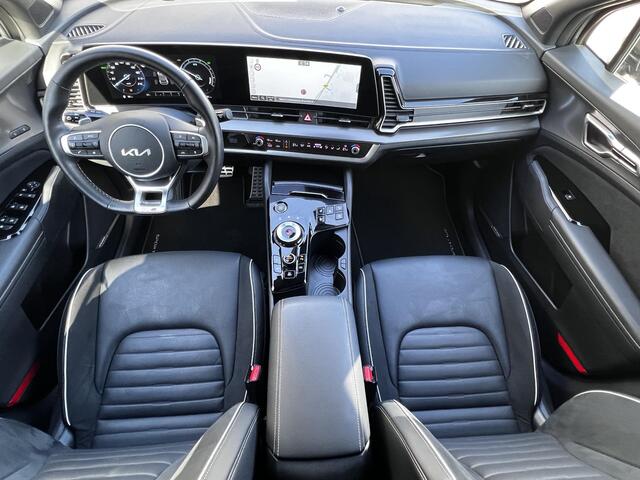 KIA SPORTAGE 1.6 T-GDi PHEV 265 Hybrid AWD GT Plus-Line Autom. / Dealer onderhouden / Fabrieksgarantie tot 30-06-2029 / 1.350 kg trekgewicht / EAER 70 km / Stuur-, stoel- en achterbankverwarming / Stoelventilatie /
