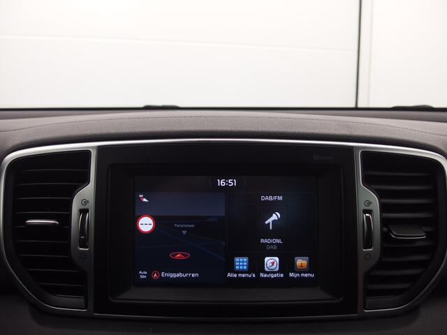 KIA SPORTAGE 1.6 GDI DynamicLine TREKHAAK / LEDER / STOELVERW / CARPLAY / CAMERA / NAVI / CLIMA / PDC / NL-AUTO