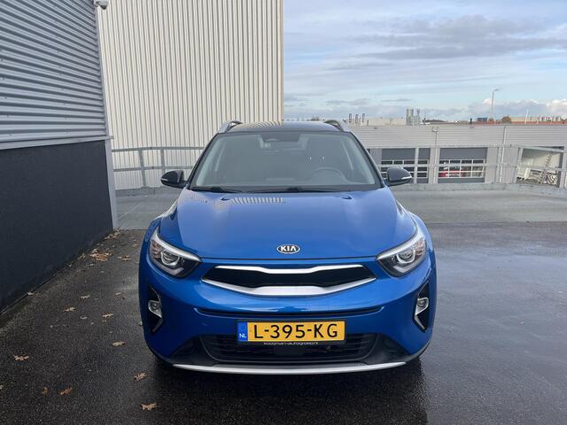 KIA Stonic 1.0 T-GDi MHEV DynamicPlusLine Navigatie, Nieuw geleverd en dealeronderhouden, Achteruitcamera, Smart Key, Privacy glass, Parkeersensoren, Smart Key