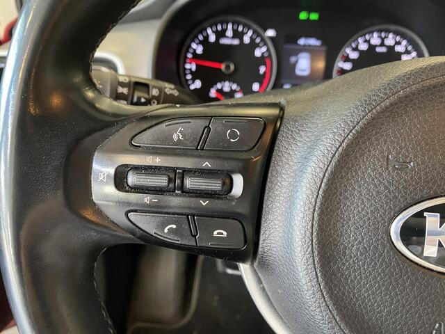 KIA Stonic 1.0 T-GDi DynamicLine | Two-Tone uitvoering met zwart dak | Full map navigatie | Achteruitrij camera | Cruise control | Apple Carplay/Android Auto | Keyless | Parkeersensoren achter |