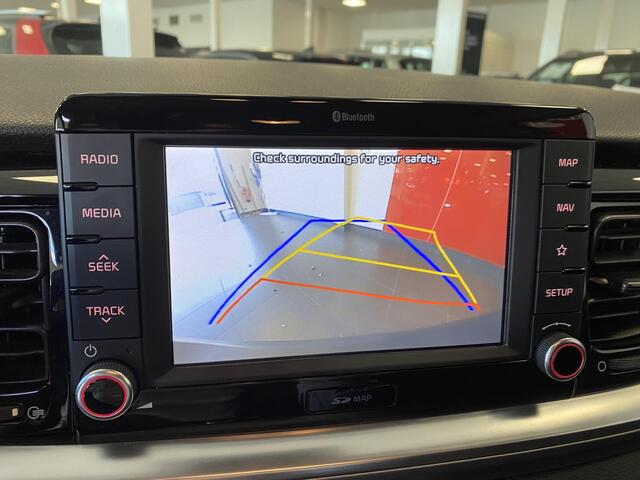 KIA Stonic 1.0 T-GDi DynamicLine | Two-Tone uitvoering met zwart dak | Full map navigatie | Achteruitrij camera | Cruise control | Apple Carplay/Android Auto | Keyless | Parkeersensoren achter |