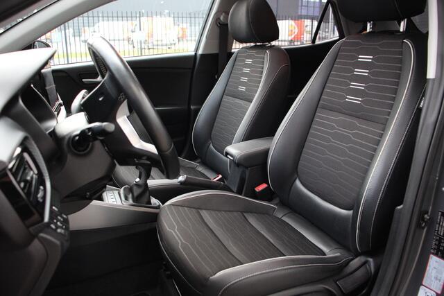 KIA Stonic 1.0 T-GDi MHEV GT-Line | Schuifdak | 120PK | Camera | Keyless | Stoel/stuurverw.