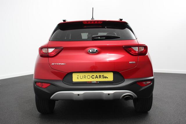 KIA Stonic 1.0 T-GDi 120PK DynamicPlusLine Navigatie Apple Carplay/Android Auto Cruise Control Stoel/Stuurverwarming Privacy Glass Parkeersensoren
