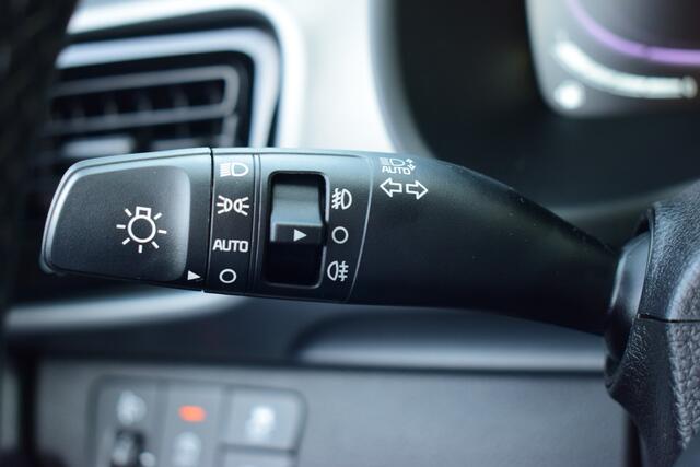 KIA Stonic 1.0 T-GDi MHEV DynamicPlusLine Stoel/Stuur Wiel Verwarming + Navi + Camera + Climate Control + Cruise Control