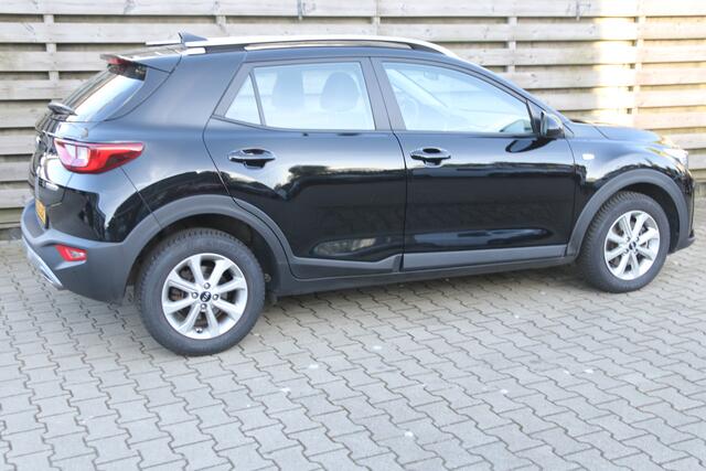 KIA Stonic 1.0 T-GDi MHEV DynamicLine Navi / Climate / Cruise