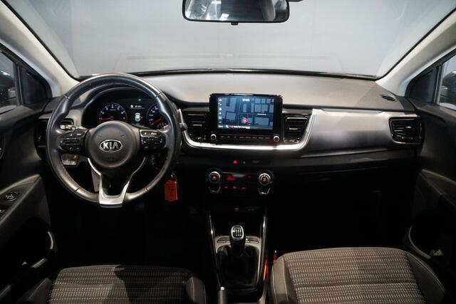 KIA Stonic 1.0 T-GDi MHEV DynamicLine + CAMERA / NAVIGATIE / CARPLAY