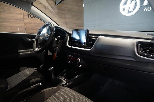 KIA Stonic 1.0 T-GDi MHEV DynamicLine + CAMERA / NAVIGATIE / CARPLAY
