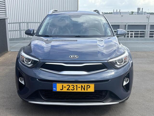 KIA Stonic 1.0 T-GDi Sports Edition Nieuw geleverd, Dealer onderhouden, Achteruitrij camera, Apple Carplay/Android Auto, Cruise control, Parkeersensoren, Airco, Full map navigatie