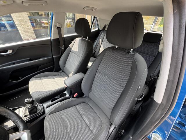 KIA Stonic 1.0 T-GDi MHEV DynamicLine Climate Control Navi Carplay