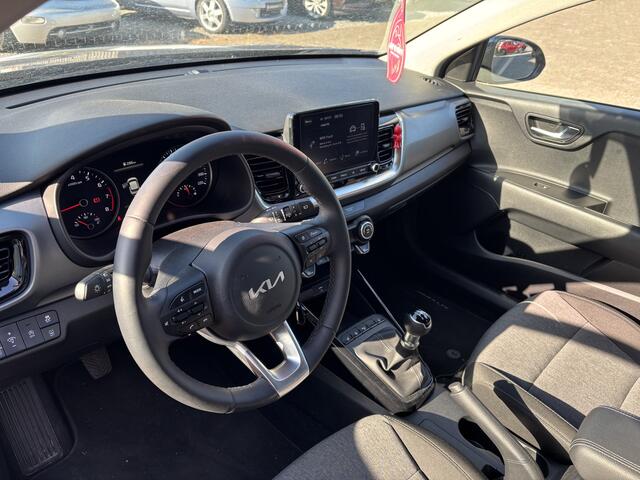 KIA Stonic 1.2 MPi DynamicPlusLine Camera / Carplay / Stoelverwarming