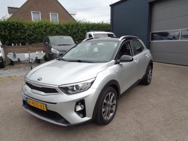 KIA Stonic 1.0 T-GDi DynamicLine Airco, Navigatie, LMV, Chroom, Zwart dak. apple/aindroid auto