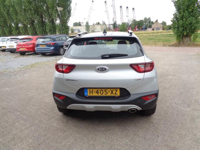 KIA Stonic 1.0 T-GDi DynamicLine Airco, Navigatie, LMV, Chroom, Zwart dak. apple/aindroid auto