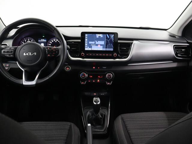 KIA Stonic 1.0 T-GDi MHEV DynamicPlusLine | Trekhaak | Keyless | Navigatie | Parkeercamera | Apple Carplay/Android Auto | Climate Control |