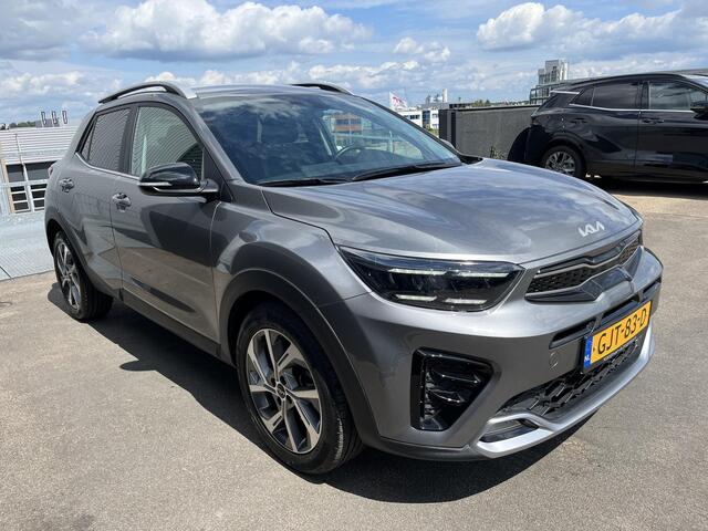 KIA Stonic 1.0 T-GDi MHEV GT-Line Stoel- & Stuurwiel verwarmd, Smart Key, Privacy glass, LMV, Cruise control, Parkeersensoren, Climate control, BTW-auto, NL-auto