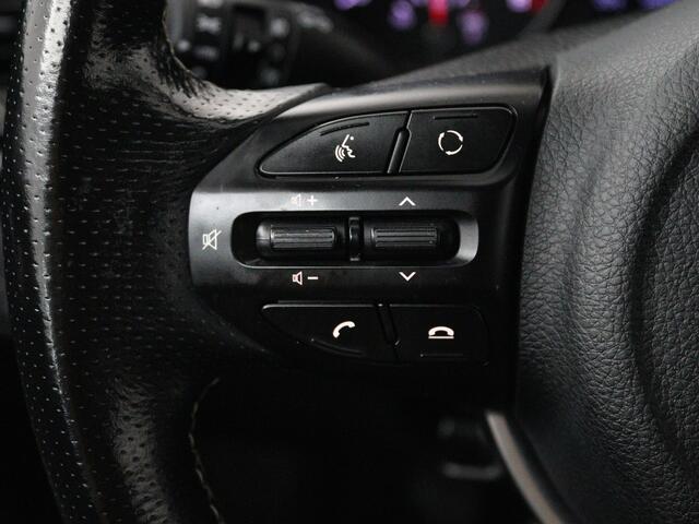 KIA Stonic 1.0 T-GDi Design Edition | Trekhaak | Camera | Climate Control | Two Tone |