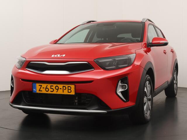 KIA Stonic 1.0 T-GDi MHEV DynamicPlusLine Airco - Apple Carplay/Android Auto - Cruise Control Adaptief - Led Koplampen - Navigatie - Voorstoelen verwarmd Fabrieksgarantie tot 05-2031
