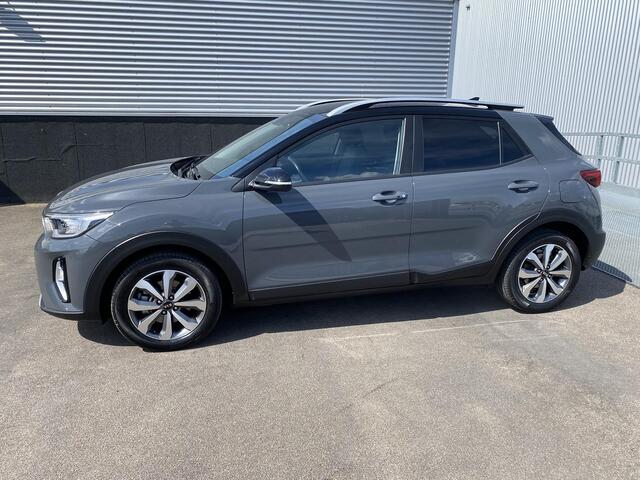 KIA Stonic 1.0 T-GDi MHEV DynamicPlusLine Automaat, 1e eign. NL-auto, Dealeronderhouden, Navigatie & CarPlay, parkeersensoren, achteruitrij camera, cruise control, keyless, two-tone uitvoering zwart dak