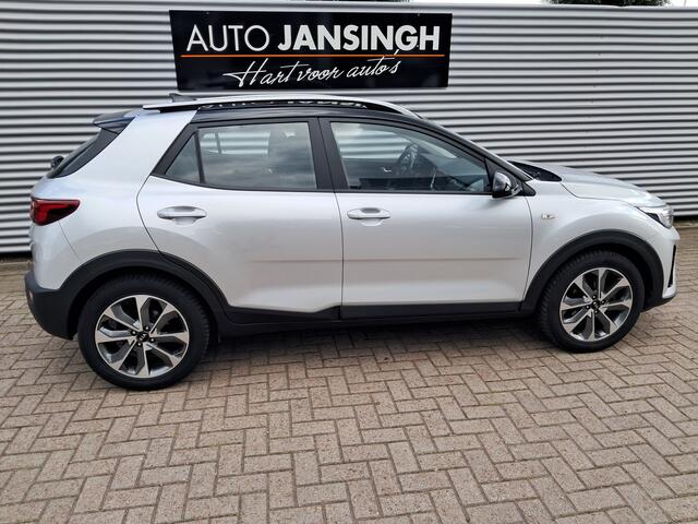 KIA Stonic 1.0 T-GDi DynamicLine | Airco | Cruise control | Camera | Navigatie | LM Velgen | All season banden | RIJKLAARPRIJS INCL 12 MAANDEN GARANTIE EN BEURT