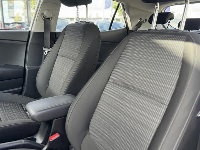 KIA Stonic 1.0 T-GDi MHEV DynamicLine | Camera | Carplay