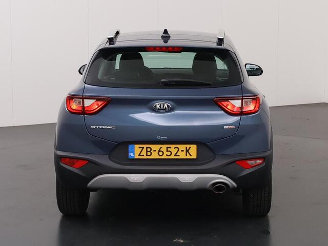 KIA Stonic 1.0 T-GDi DynamicLine | Navigatiesysteem | Parkeercamera | Cruise Control | Lederen Stuurwiel
