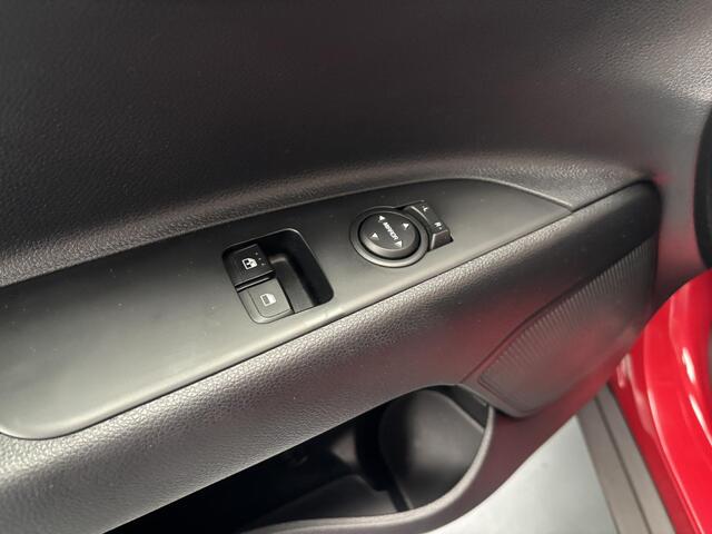 KIA Stonic 1.0 T-GDi MHEV DynamicLine Nieuw Geleverd,Draadloze appleCarPlay, CruisControl