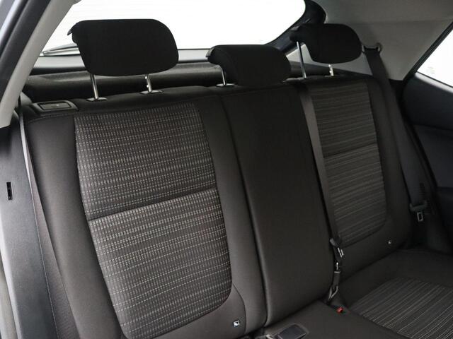 KIA Stonic 1.0 T-GDi MHEV DynamicPlusLine | Android Auto & Apple Carplay | Parkeersensoren voor en achter |