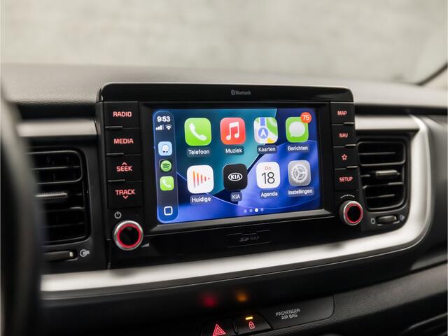 KIA Stonic 1.0 T-GDi DynamicLine (APPLE CARPLAY, NAVIGATIE, CAMERA, CRUISE, SPORTSTOELEN, PARKEERSENSOREN, LM VELGEN, NIEUWE APK, NIEUWSTAAT)
