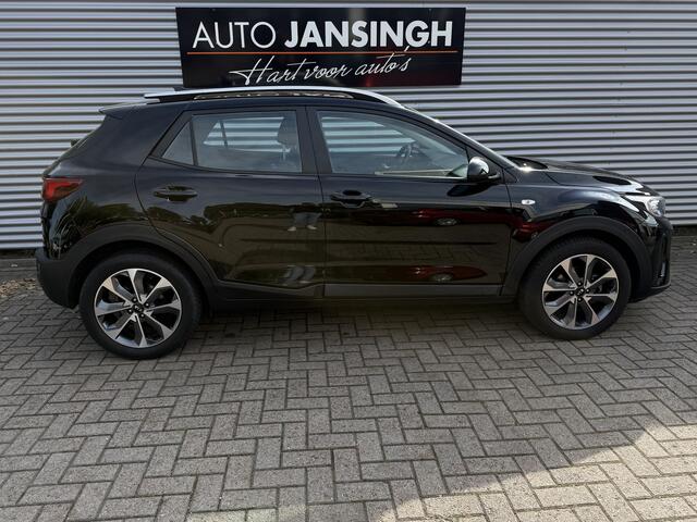 KIA Stonic 1.0 T-GDi DynamicLine | Trekhaak | Camera | Navigatie | Airco | Allseason Banden | RIJKLAARPRIJS INCL 12 MAANDEN GARANTIE EN BEURT