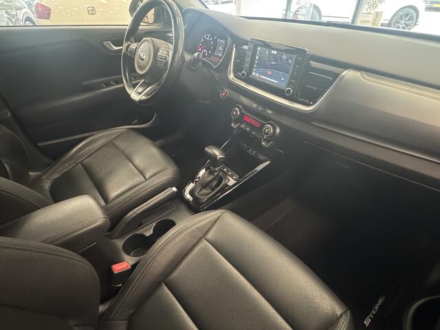 KIA Stonic 1.0 T-GDi AUTOMAAT PLATINUM-EDITION | LEER | NAVI