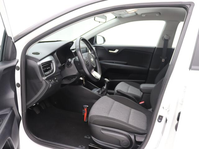 KIA Stonic 1.0 T-GDi DynamicLine Navi/Cruise