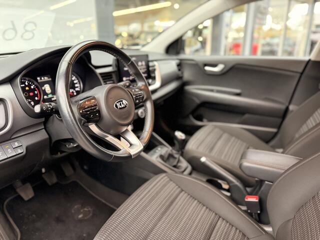 KIA Stonic 1.0 T-GDi MHEV DynamicLine | Camera | Carplay