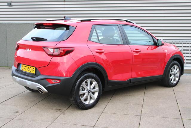 KIA Stonic 1.0 T-GDi MHEV DynamicLine Navigatie / Camera / Dakrails