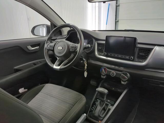 KIA Stonic 1.0 T-GDi 120pk MHEV DynamicLine Auto. Navigatie Apple Carplay/Android Auto Camera Parkeersensoren achter Cruise Control Lichtmetalen velgen Airco