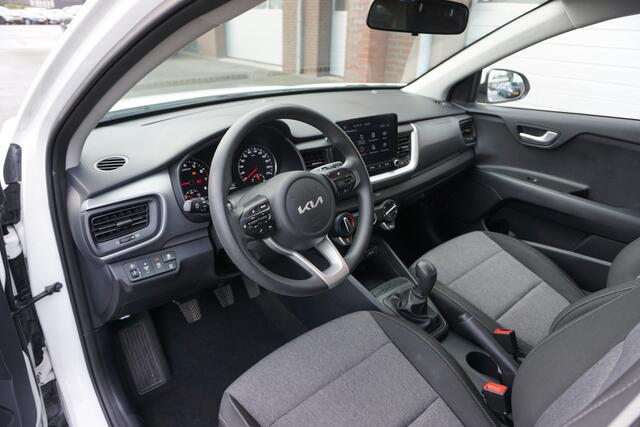 KIA Stonic 1.0 T-GDi MHEV ComfortLine AIRCO - ANDROID / APPLE CARPLAY - TREKHAAK - DAB+ - BLUETOOTH - AUT. VERLICHTING - ELEKTR RAMEN + SPIEGELS