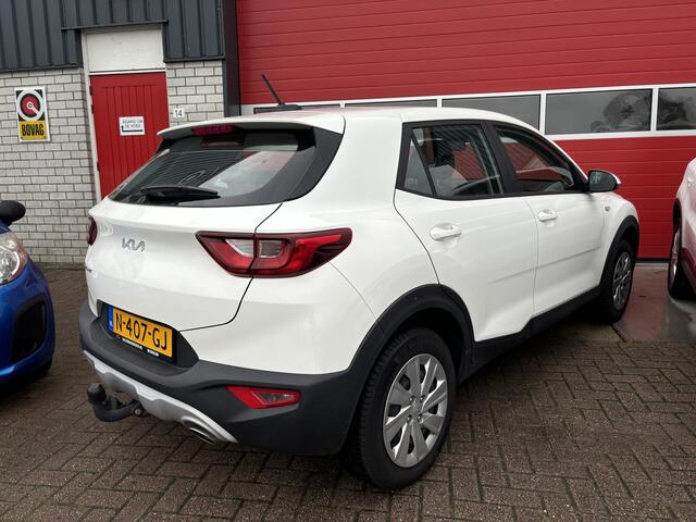KIA Stonic 1.0 T-GDi MHEV ComfortLine TREKHAAK / AIRCO / BLUETOOTH / DAB+ / CARPLAY / NL-AUTO