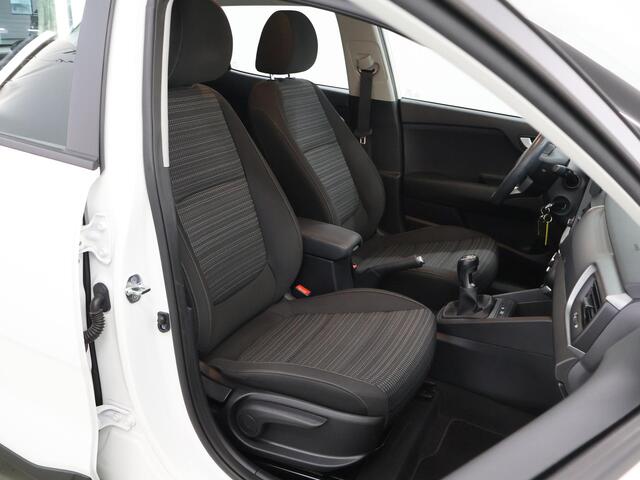 KIA Stonic 1.0 T-GDi MHEV DynamicLine | Parkeercamera | Bluetooth | Airco | Cruise Control | Navigatie via Carplay |