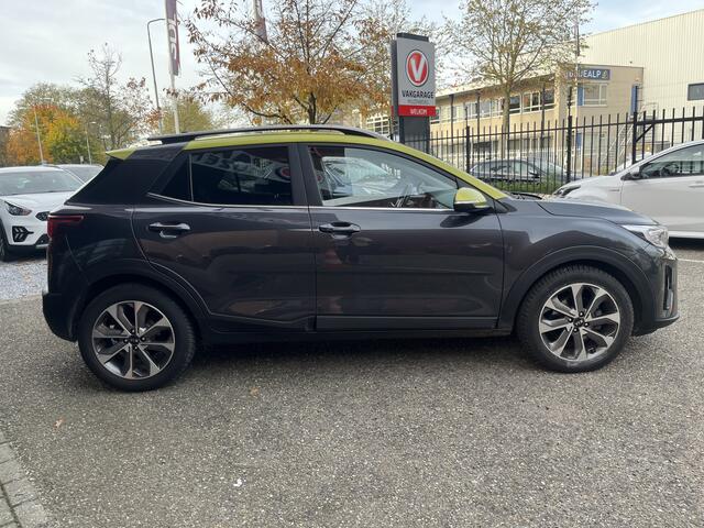 KIA Stonic 1.0 T-GDi ExecutiveLine // LED // KEYLESS // DODEHOEK // HALF LEDER // NAVI+CARPLAY // AFN. TREKHAAK // STOEL+STUURVERWARMING // CLIMA //