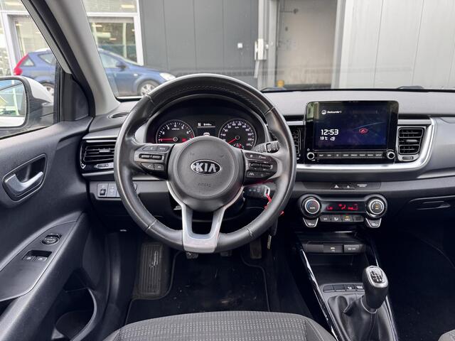 KIA Stonic 1.0 T-GDi MHEV DynamicLine Navigatie | Apple Carplay / Android Auto | Cruise control | Airconditioning | LM Velgen