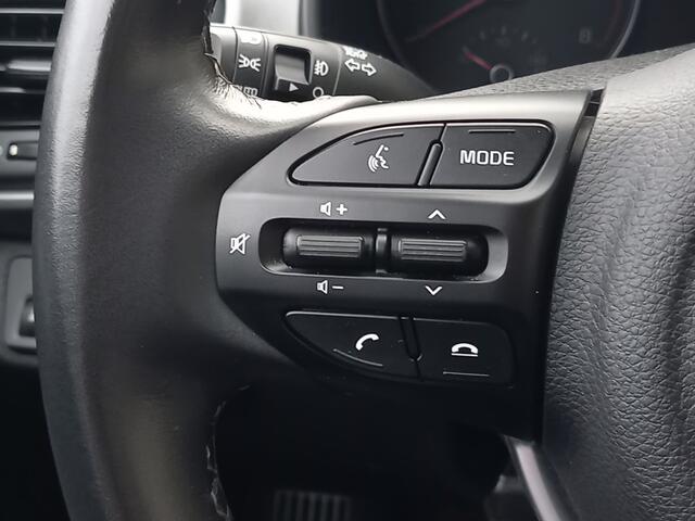KIA Stonic 1.0 T-GDi MHEV DynamicLine Apple Carplay/Android Auto | Achteruitrijcamera