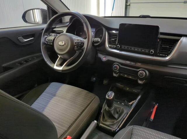 KIA Stonic 1.0 T-GDI MHEV DynamicPlusLine (120 PK) 2e-Eig. & ..-Onderh. BOVAG-Garantie. NL-Auto.