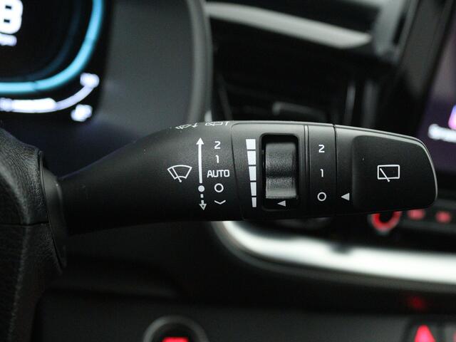 KIA Stonic 1.0 T-GDi MHEV DynamicPlusLine | Company Car | 10 Jaar Garantie | Apple Carplay/Android Auto | Camera | Leverbaar per 05-01-2026 |