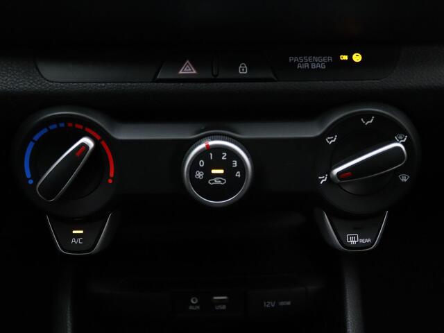 KIA Stonic 100pk T-GDi DynamicLine Camera | Cruise | Navi | Parkeersens. achter