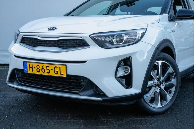 KIA Stonic 1.0 T-GDi DynamicLine Camera/ Navigatie/ Carplay/ 17" lmv/ Cruise control/ Airco